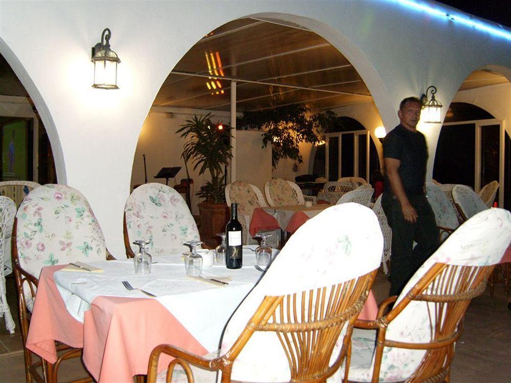 Hostal Talamanca Cala d'Or  Luaran gambar