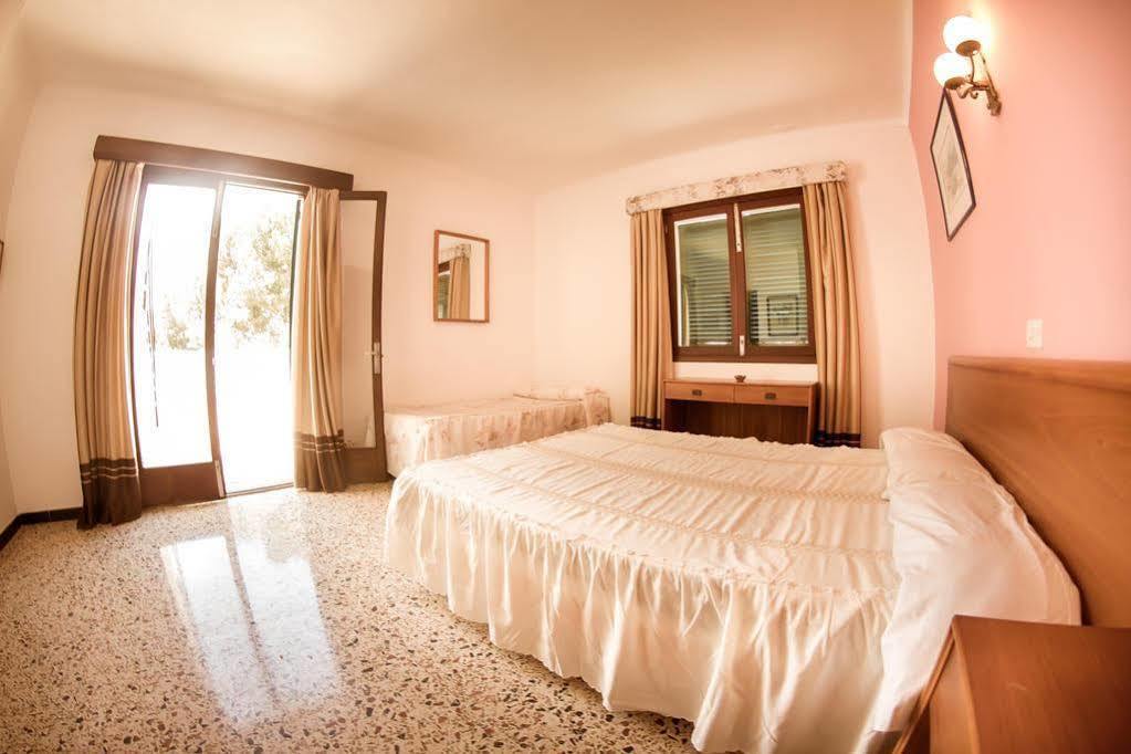 Hostal Talamanca Cala d'Or  Luaran gambar